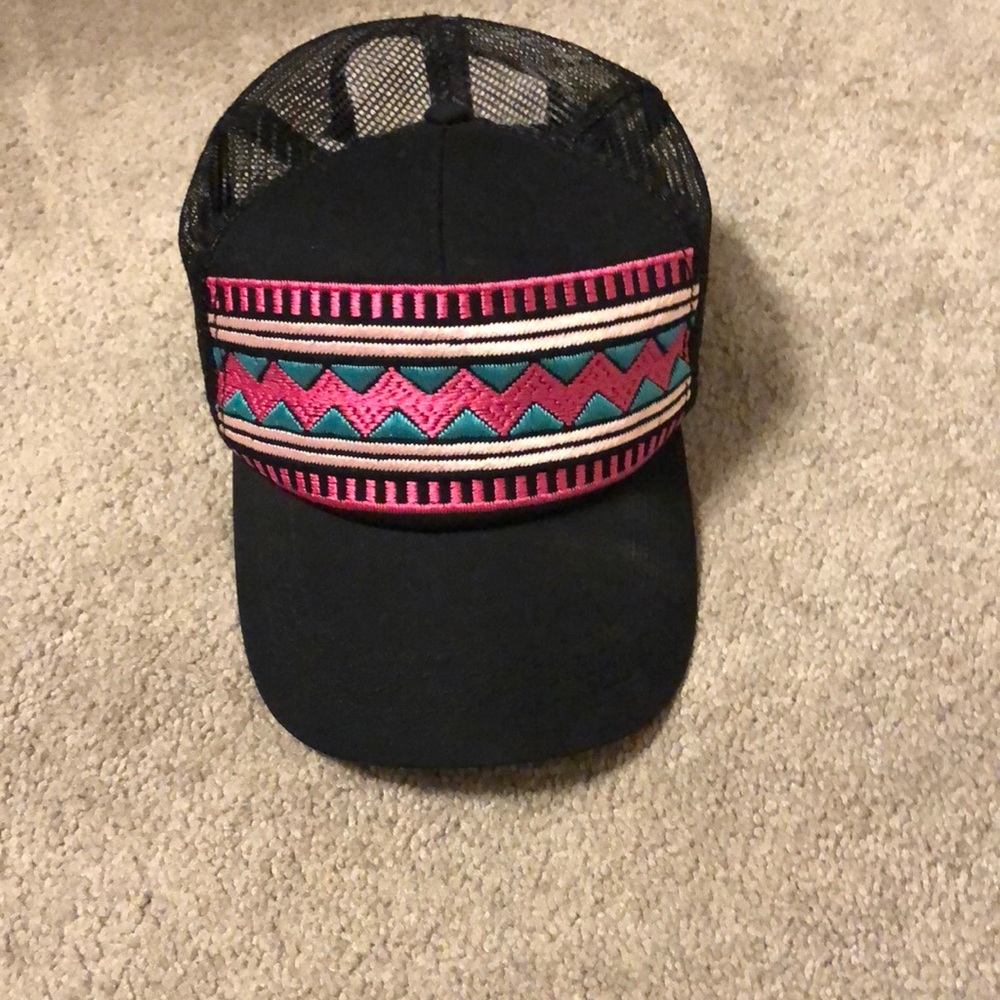 Trucker hat